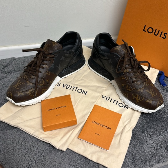 Authentic Louis Vuitton Monogram Mix Runaway Men’s. Sneakers 8 - Picture 10 of 10